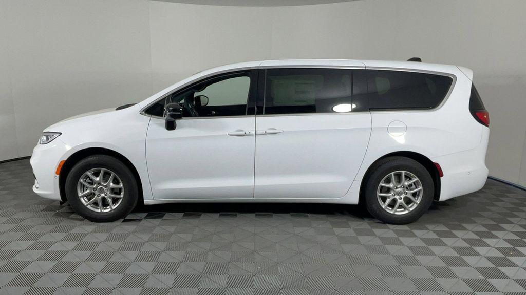 new 2025 Chrysler Pacifica car, priced at $39,950