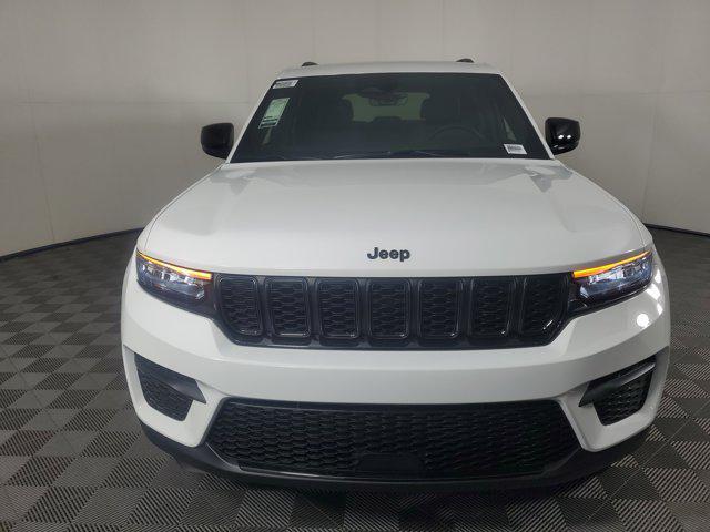new 2025 Jeep Grand Cherokee car, priced at $47,780