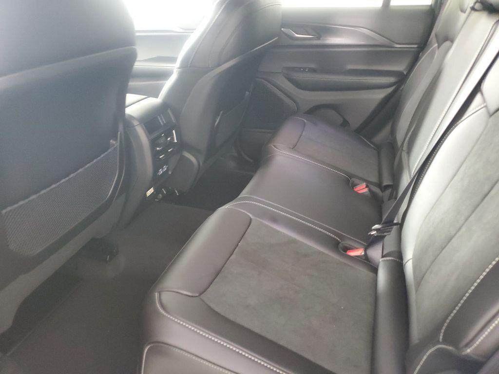 new 2025 Jeep Grand Cherokee car, priced at $42,750