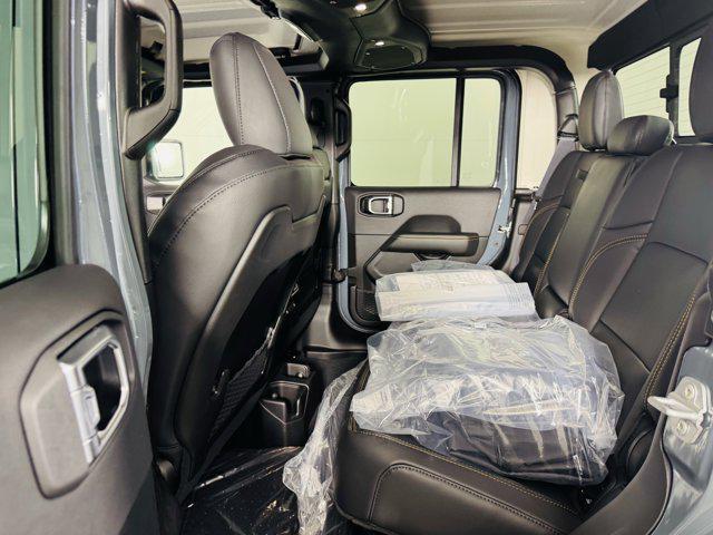 new 2025 Jeep Gladiator car, priced at $53,170