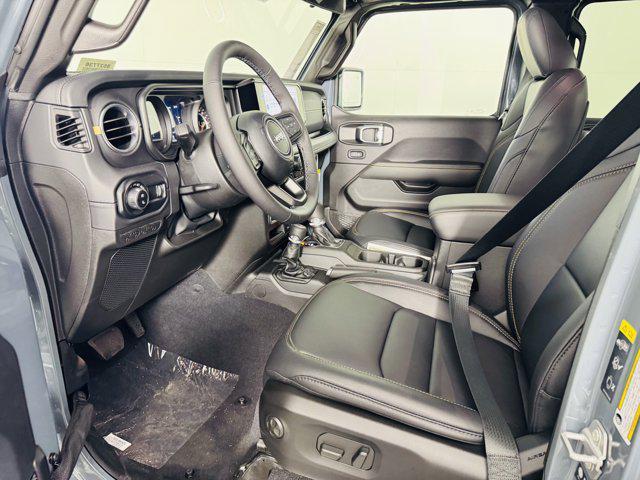 new 2025 Jeep Gladiator car, priced at $53,170