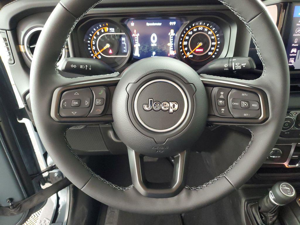 new 2025 Jeep Gladiator car, priced at $47,285