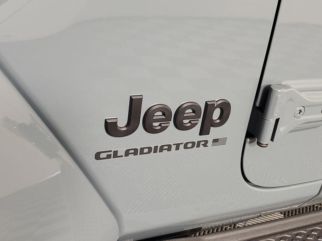 new 2025 Jeep Gladiator car, priced at $47,285