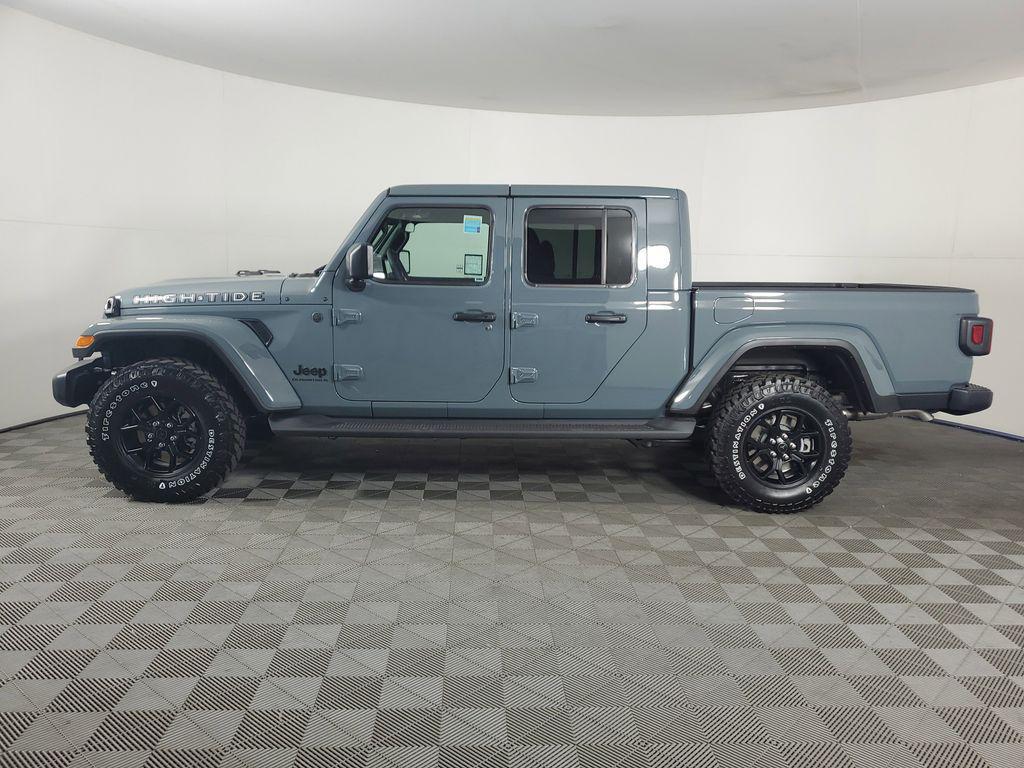 new 2025 Jeep Gladiator car, priced at $47,285