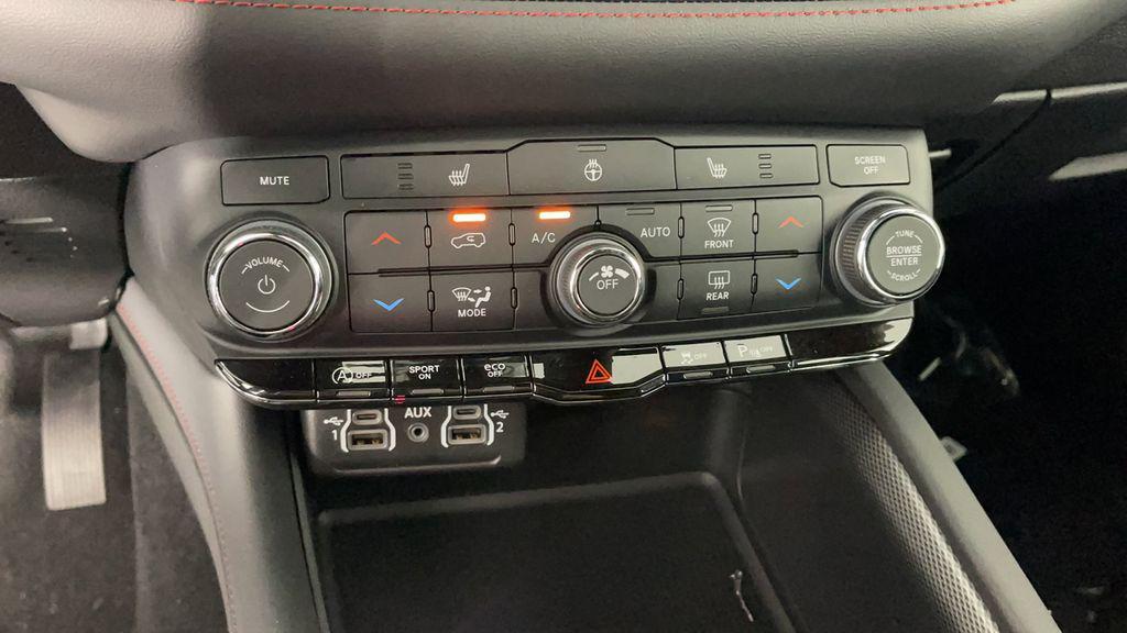 new 2025 Dodge Durango car, priced at $37,650