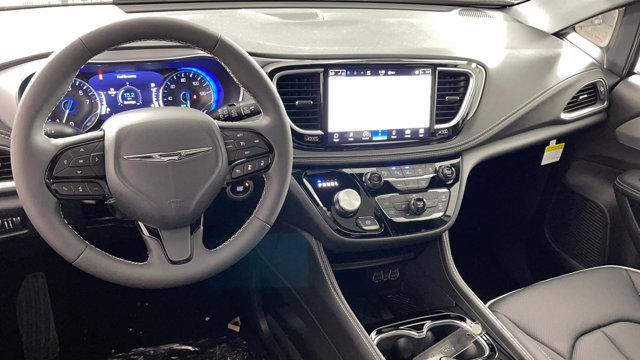 new 2025 Chrysler Pacifica car, priced at $52,545