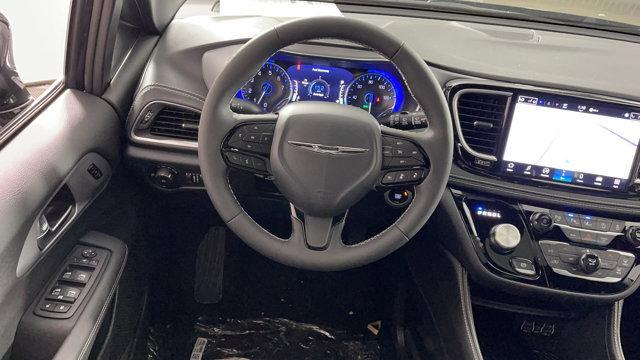 new 2025 Chrysler Pacifica car, priced at $52,545