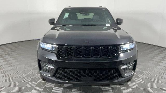 new 2025 Jeep Grand Cherokee car, priced at $47,170