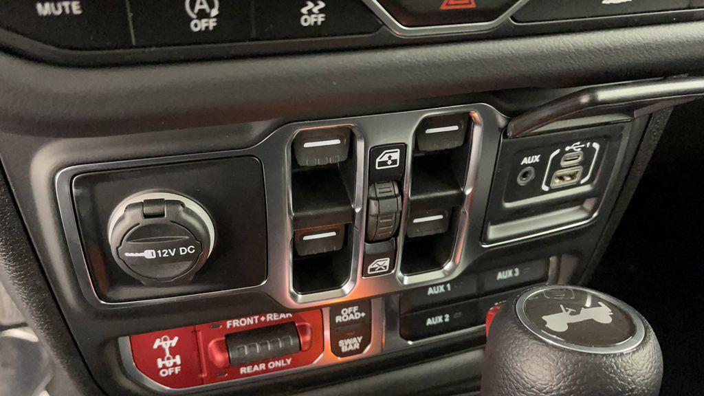 new 2025 Jeep Wrangler car, priced at $51,050