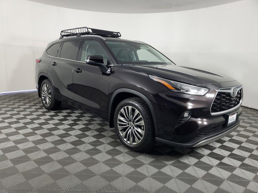 used 2022 Toyota Highlander car, priced at $36,550