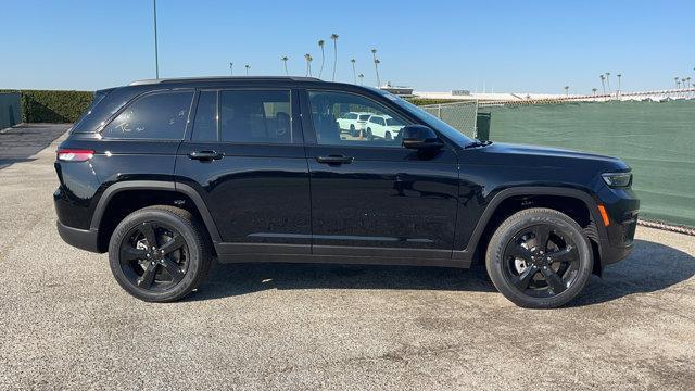 new 2024 Jeep Grand Cherokee car, priced at $47,175