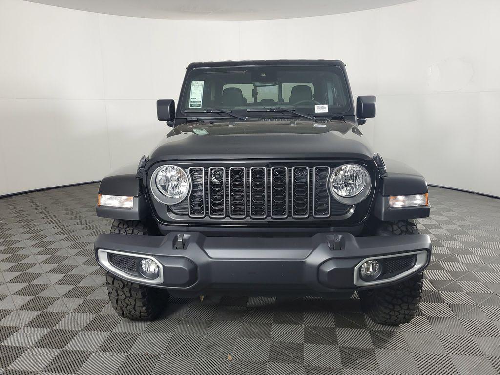 new 2025 Jeep Gladiator car, priced at $45,999
