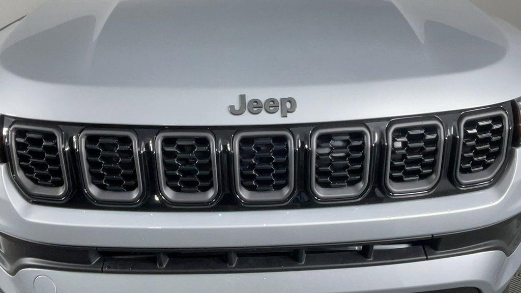 new 2025 Jeep Compass car, priced at $29,250