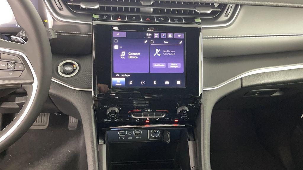 new 2025 Jeep Grand Cherokee L car, priced at $36,750