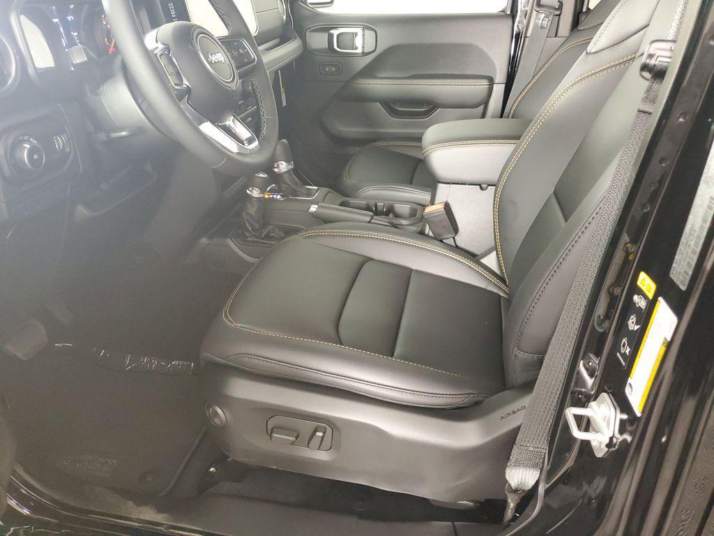 new 2025 Jeep Wrangler car, priced at $53,450