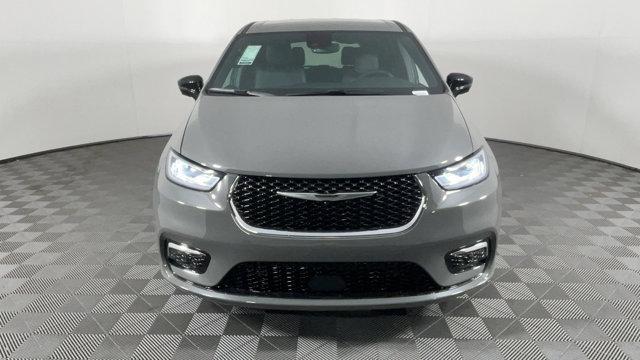 new 2025 Chrysler Pacifica car, priced at $45,920