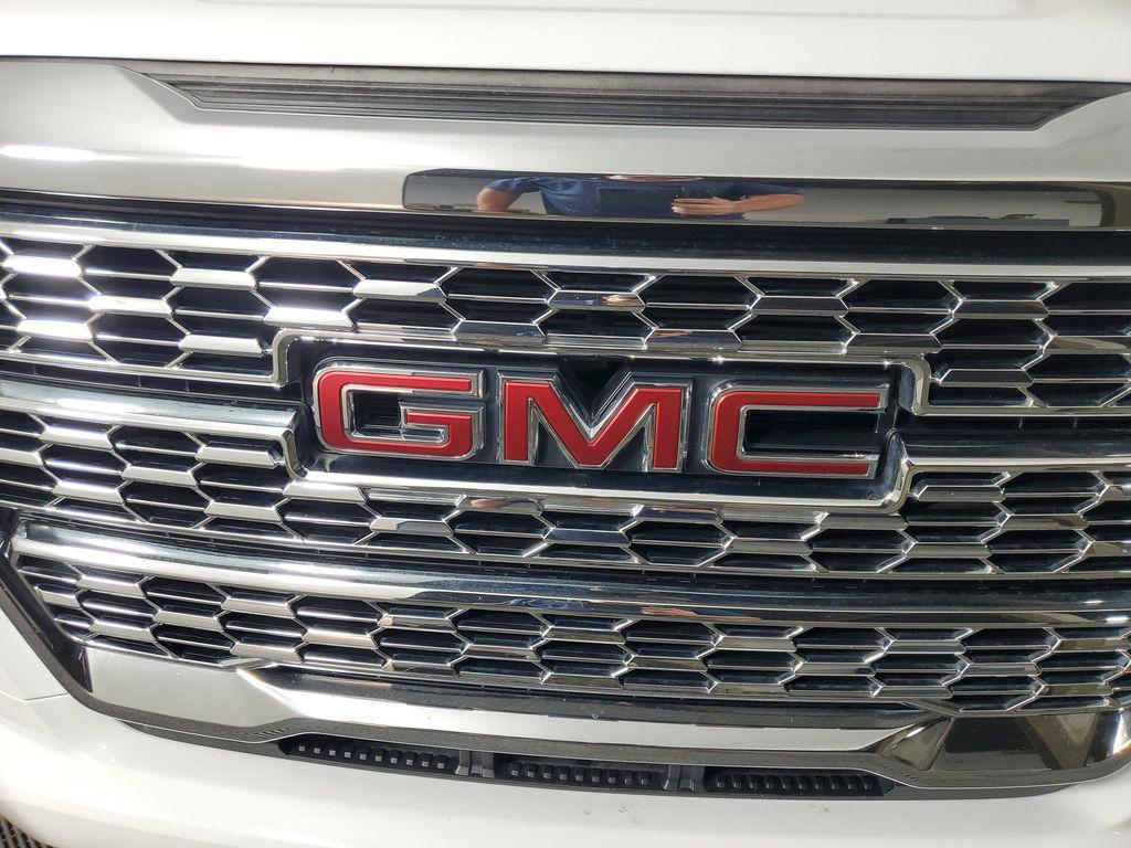 used 2021 GMC Canyon car, priced at $33,328