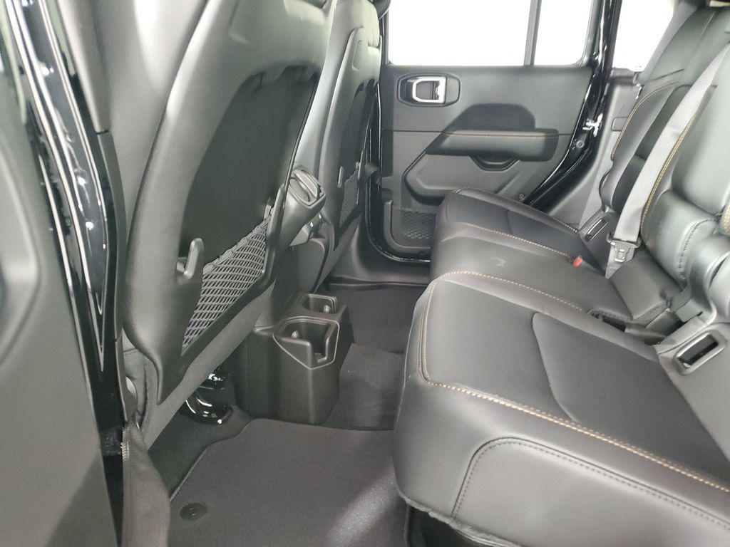new 2025 Jeep Gladiator car, priced at $44,550