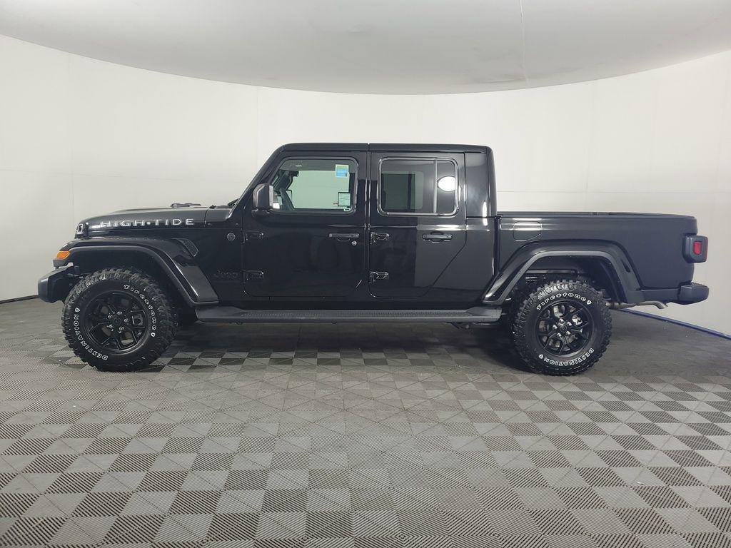 new 2025 Jeep Gladiator car, priced at $44,550