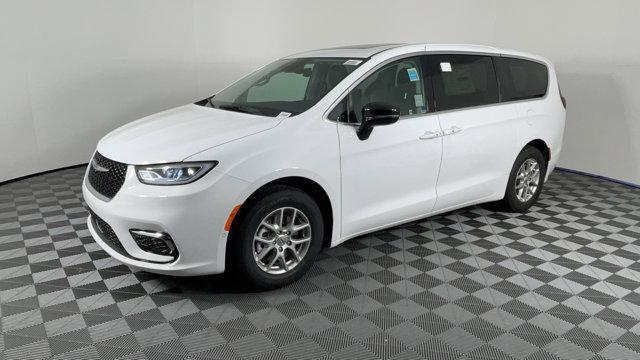 new 2024 Chrysler Pacifica car, priced at $50,890