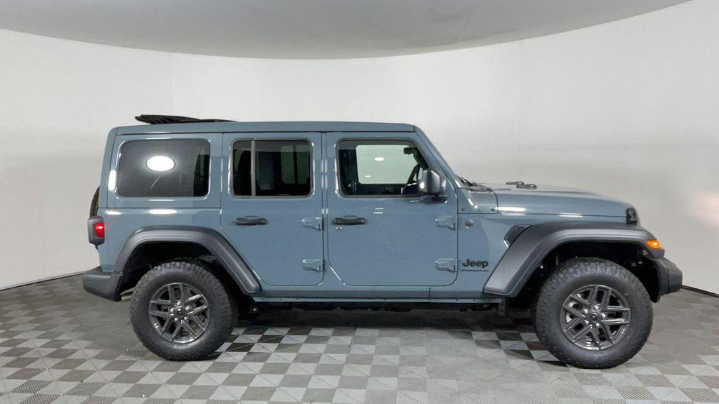 new 2025 Jeep Wrangler car, priced at $40,950