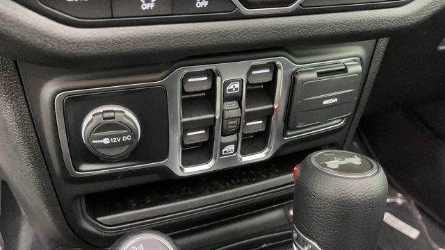 new 2025 Jeep Wrangler car, priced at $49,280
