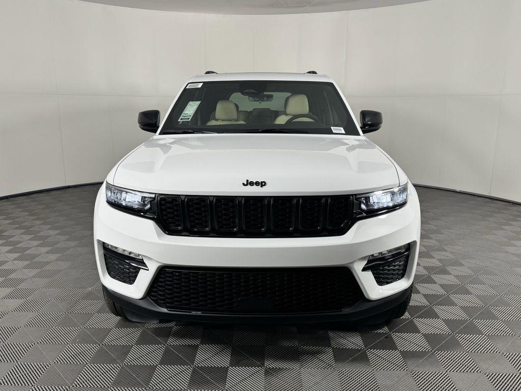 new 2025 Jeep Grand Cherokee car, priced at $48,550