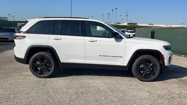 new 2024 Jeep Grand Cherokee car, priced at $46,580