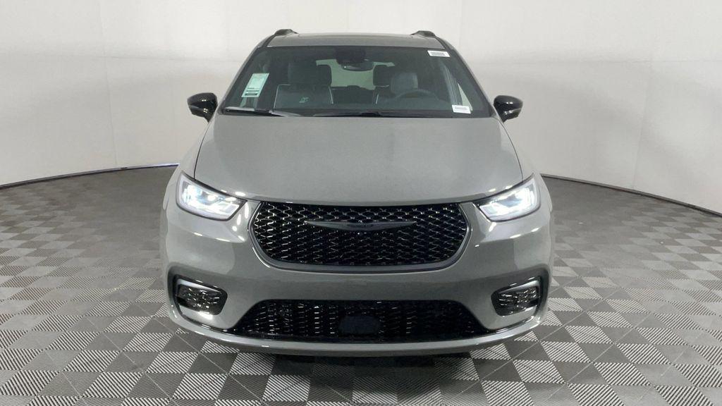 new 2025 Chrysler Pacifica car, priced at $47,750