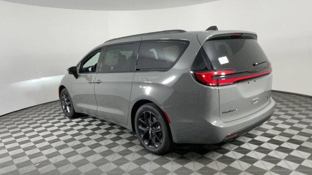 new 2025 Chrysler Pacifica car, priced at $53,040