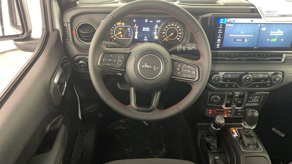 new 2025 Jeep Wrangler car, priced at $48,850