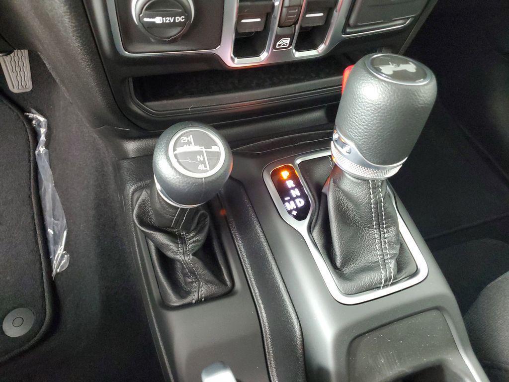 new 2025 Jeep Wrangler car, priced at $38,050