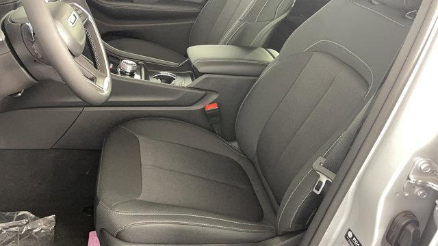 new 2025 Jeep Grand Cherokee car, priced at $40,175