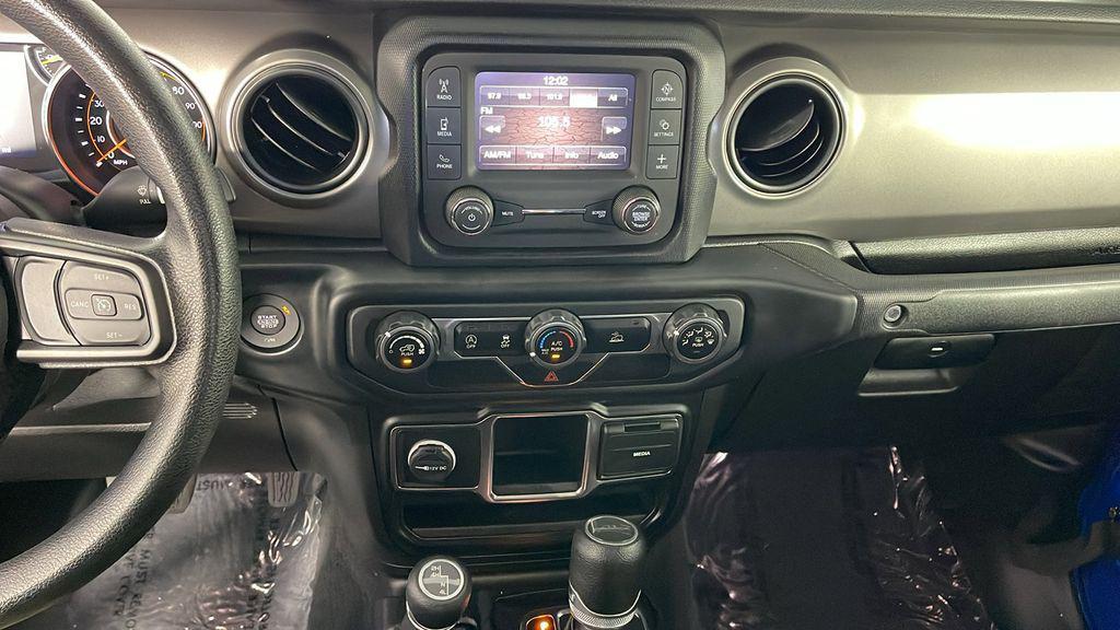 used 2021 Jeep Gladiator car, priced at $25,900
