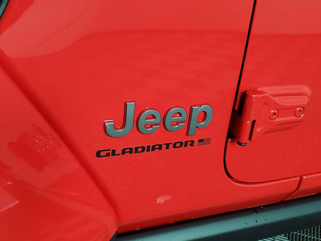 new 2025 Jeep Gladiator car, priced at $59,240