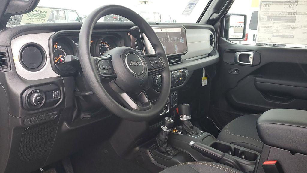 new 2026 Jeep Gladiator car, priced at $45,095