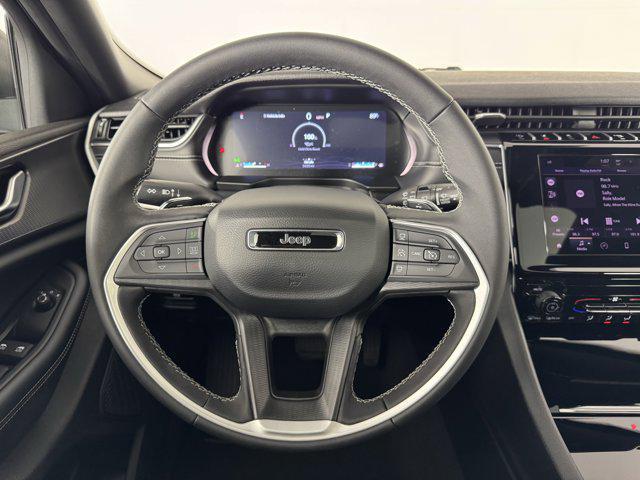 used 2025 Jeep Grand Cherokee car, priced at $33,901