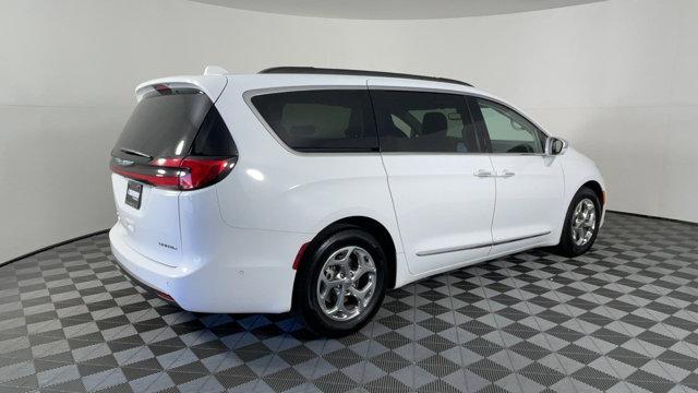 used 2022 Chrysler Pacifica car, priced at $21,992