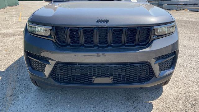 new 2024 Jeep Grand Cherokee car, priced at $47,175