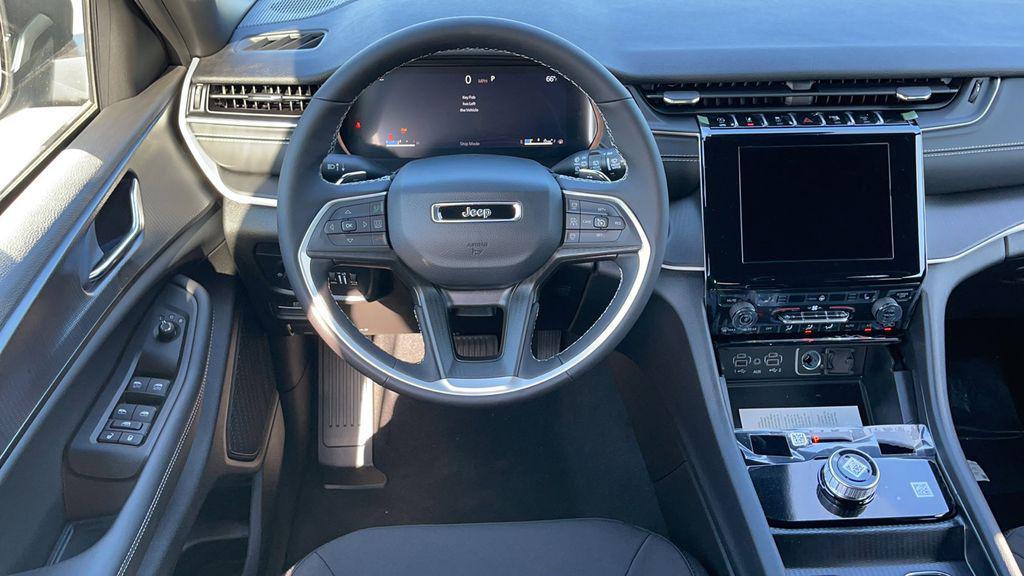 new 2024 Jeep Grand Cherokee L car, priced at $34,995