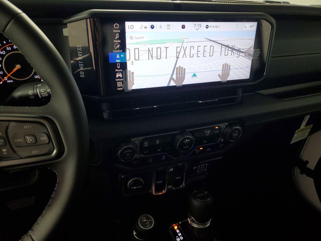 new 2025 Jeep Gladiator car, priced at $45,950