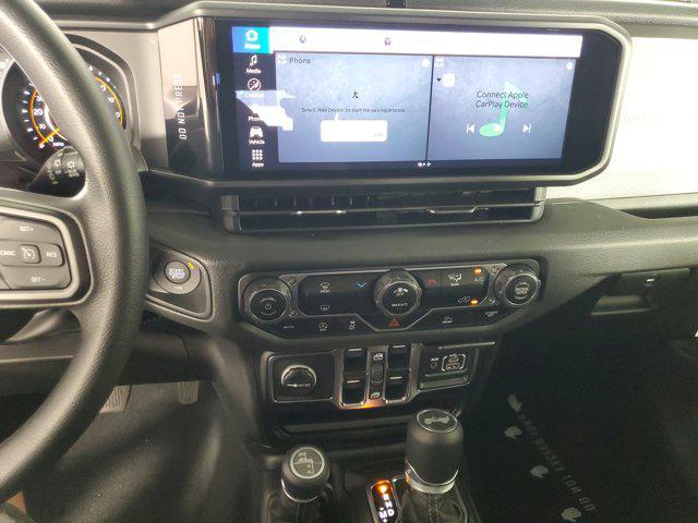 new 2025 Jeep Wrangler car, priced at $43,975