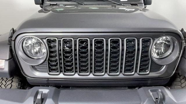 new 2025 Jeep Gladiator car, priced at $43,385