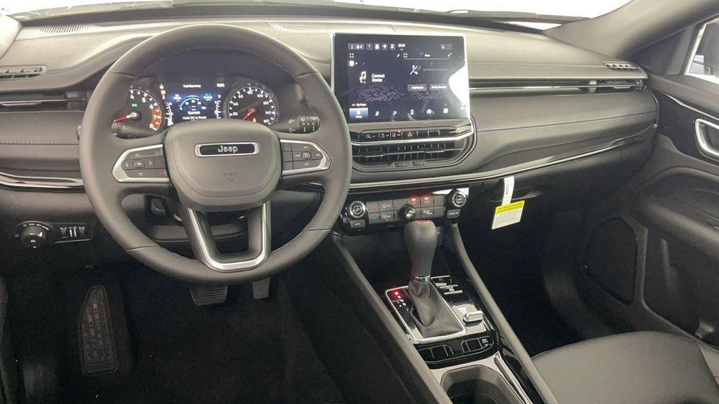 new 2025 Jeep Compass car, priced at $26,850