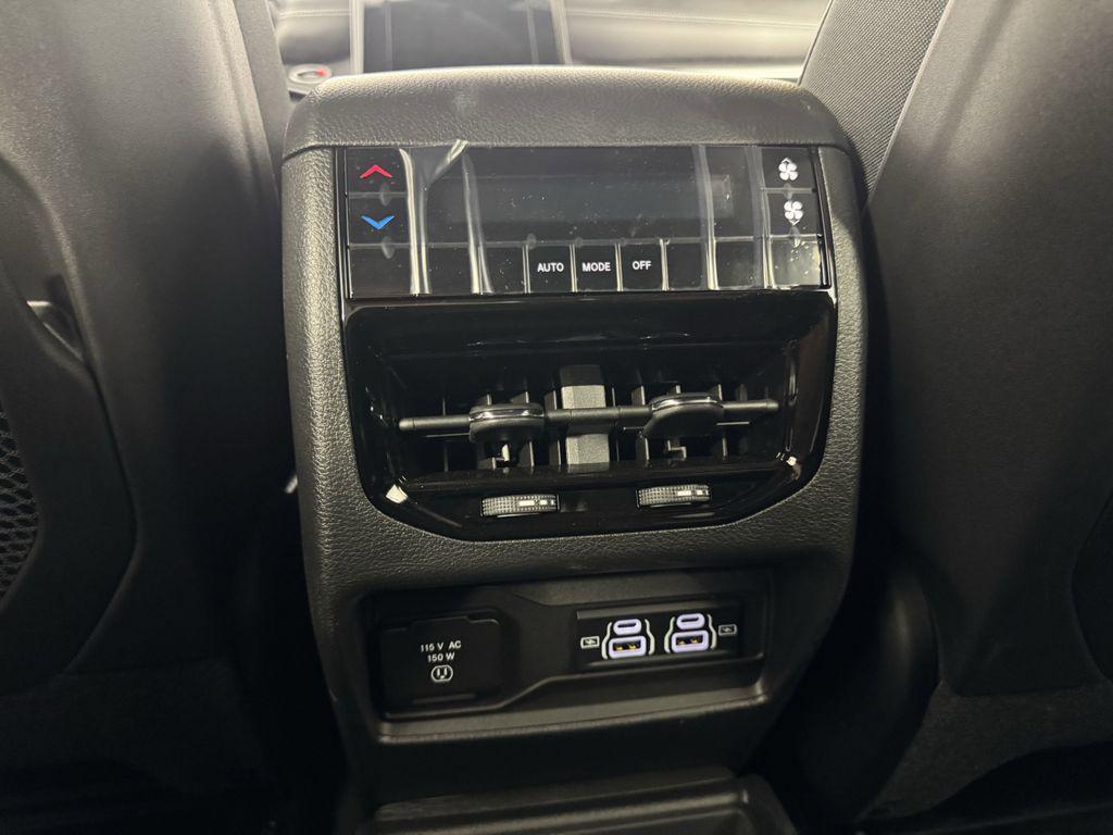 new 2024 Jeep Grand Cherokee L car, priced at $38,995