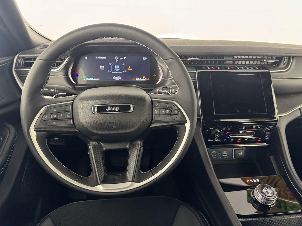 new 2024 Jeep Grand Cherokee L car, priced at $38,995