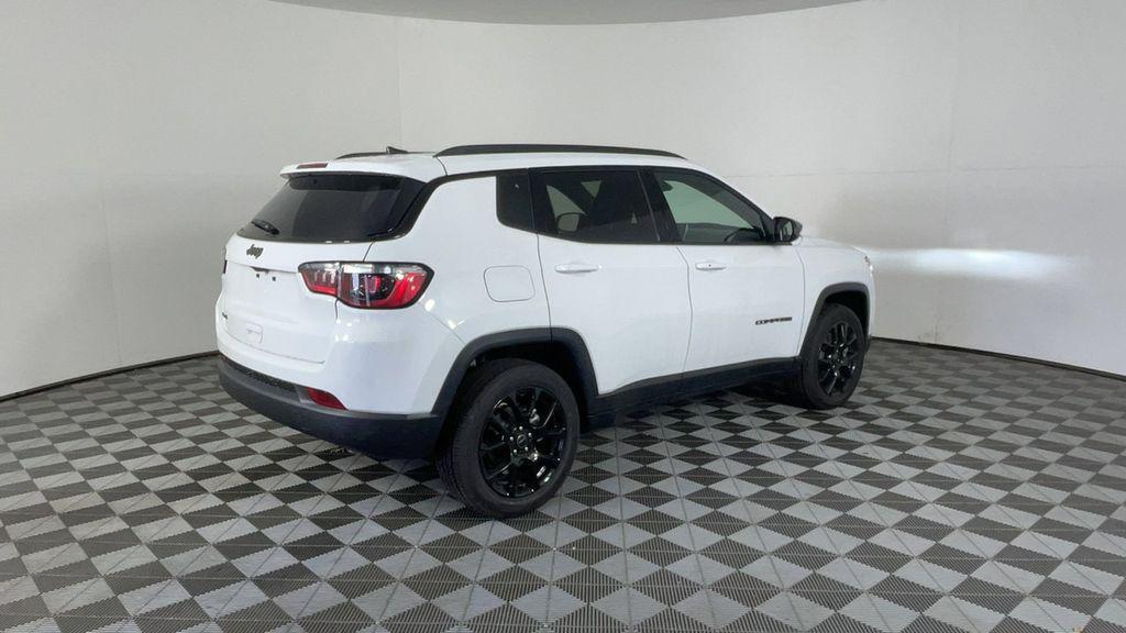 new 2025 Jeep Compass car, priced at $28,750