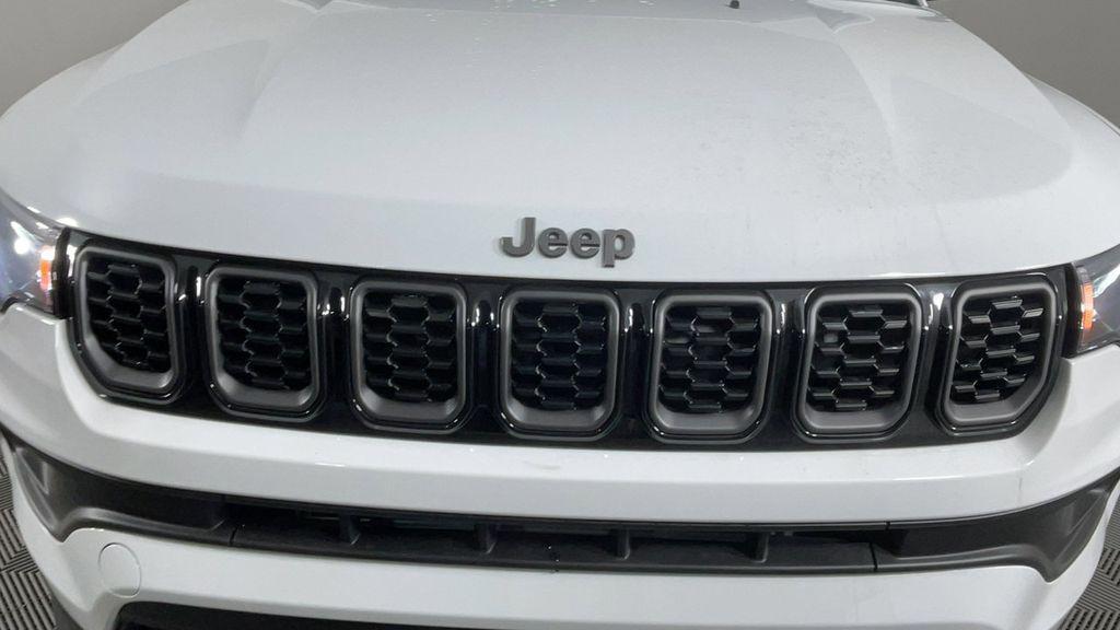 new 2025 Jeep Compass car, priced at $28,750