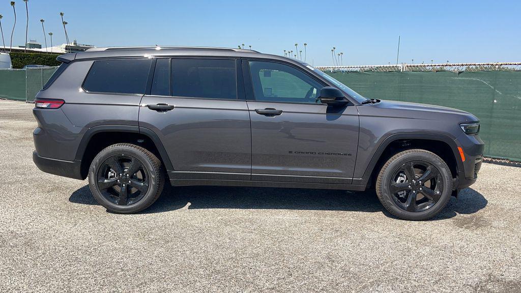new 2024 Jeep Grand Cherokee L car, priced at $44,750