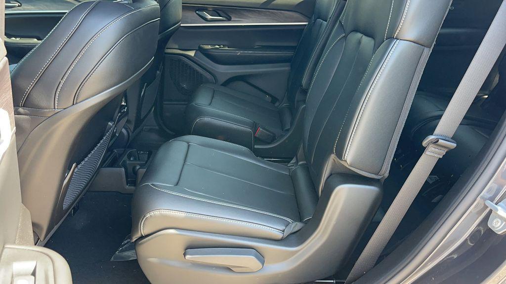 new 2024 Jeep Grand Cherokee L car, priced at $44,750